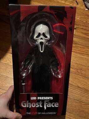 Living Dead Dolls Presents Scream Ghost Face Doll
